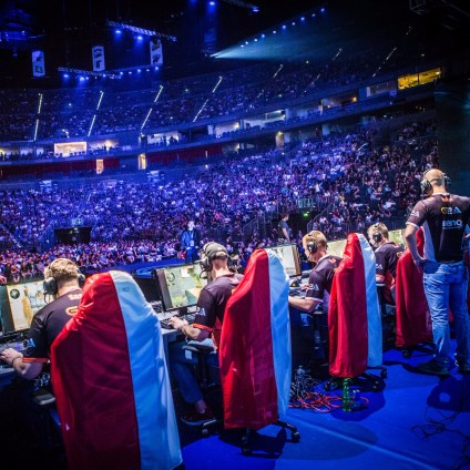 cropped-2017-06-06-e-sports-73587